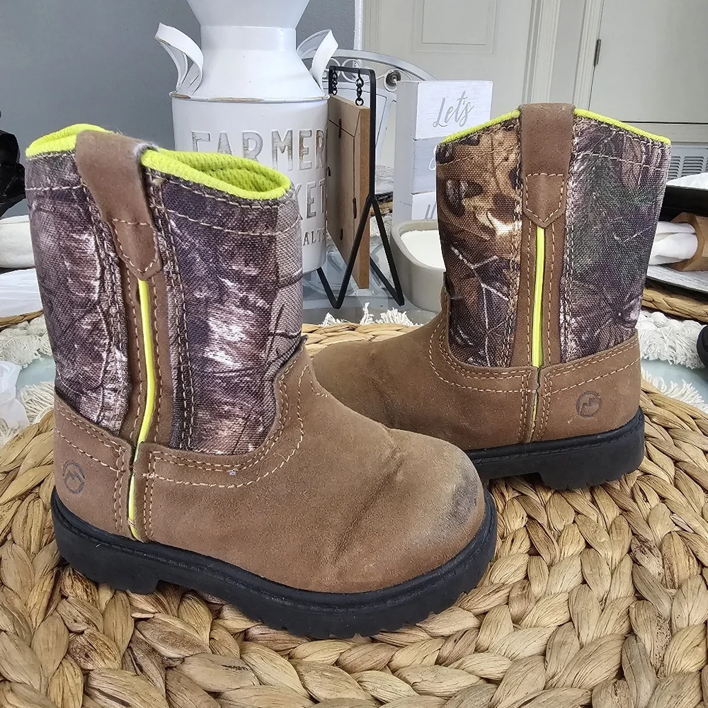 Magellan Outdoors Brown and Green Toddler Boots